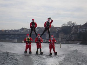 Nikoläuse auf Wasserskis 2 Rheinbilder klein – 151